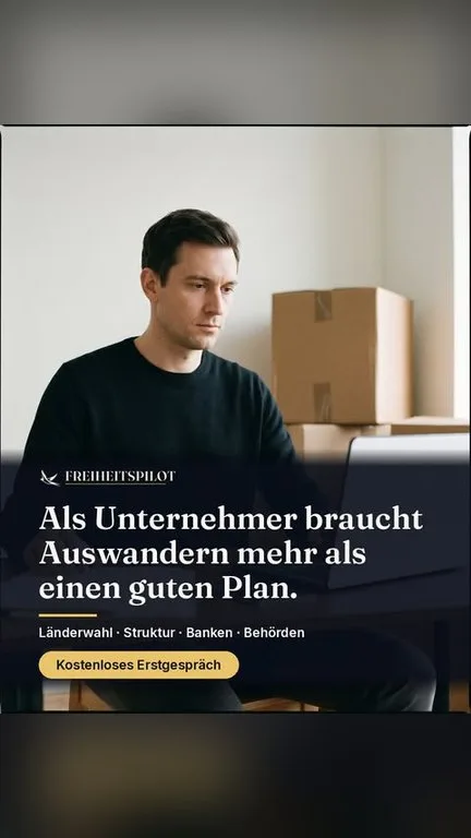 إعلان Freiheitspilot: رائد أعمال بين صناديق الانتقال، ونص بالألمانية «Als Unternehmer braucht Auswandern mehr als einen guten Plan.»